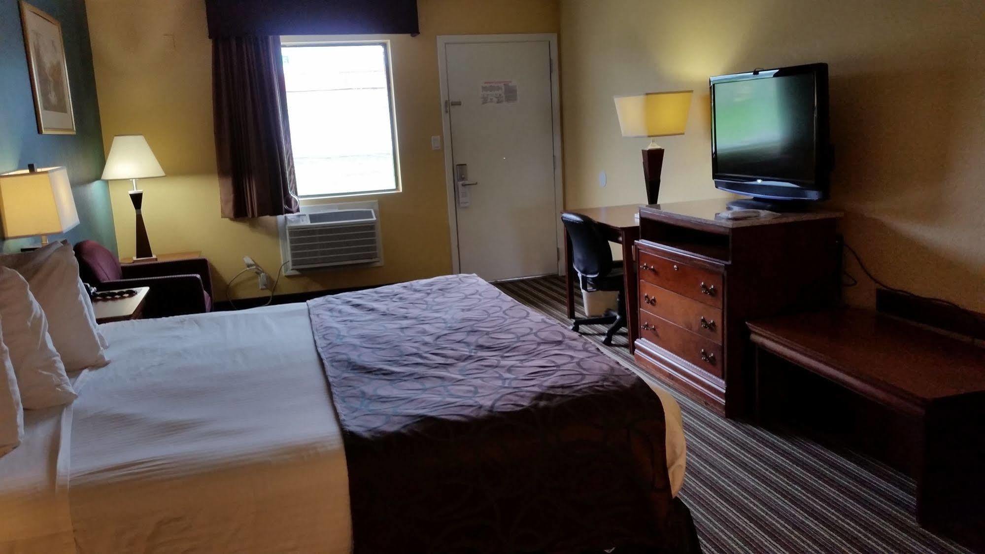 Best Western Dickson Exterior photo
